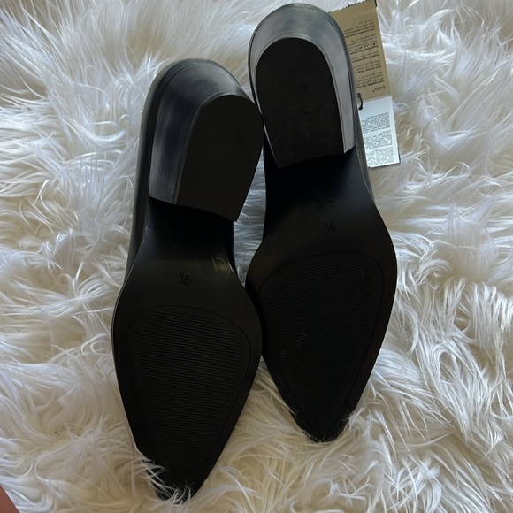 Zara Black Leather Heeled Booties V-Shape - Picture 3 of 3